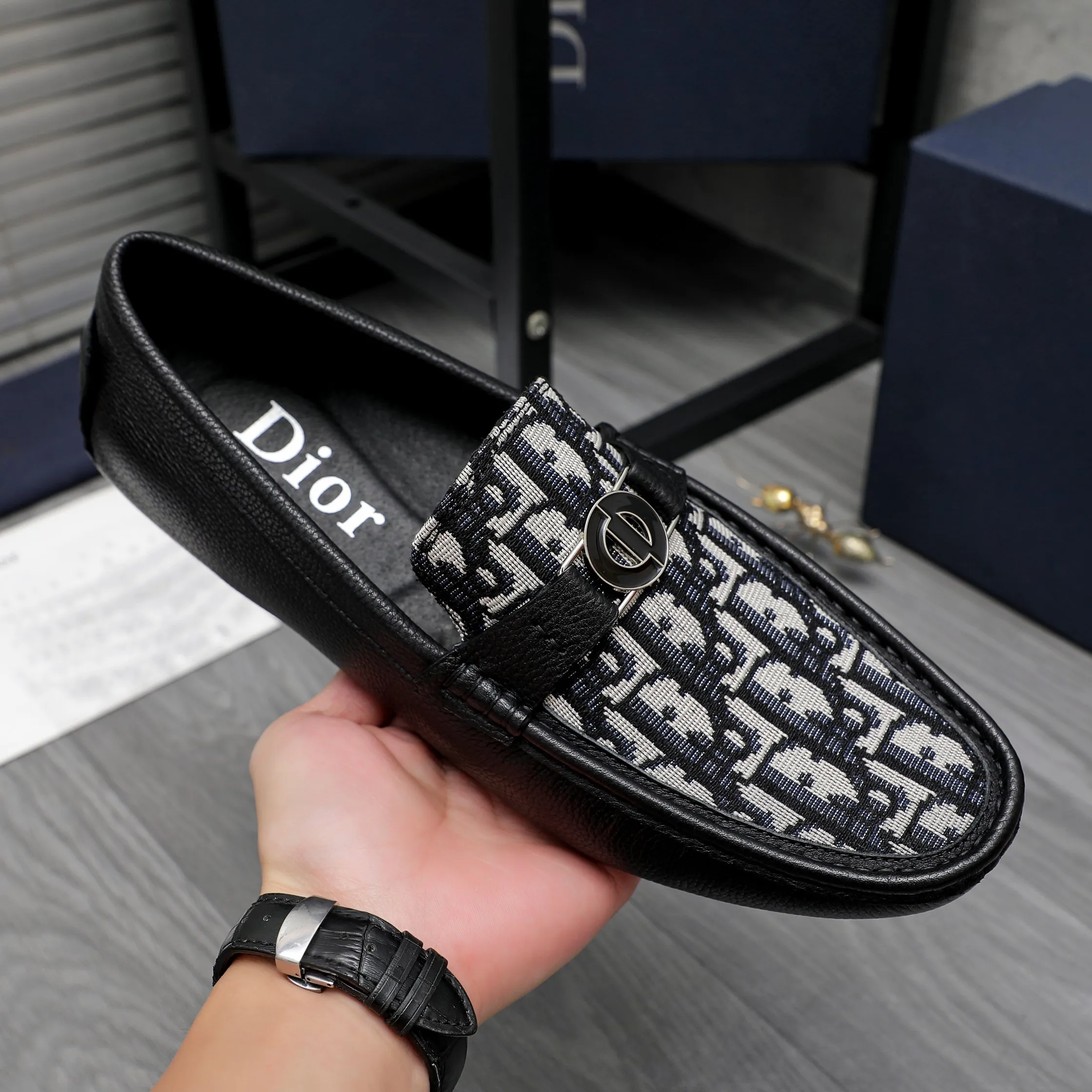 Men's shoes 💰400 Product trademark: Dior "Dior" casual slip-on shoes Regular size: 38-45 (45 is custom-made and non-returnable) Product materials: Selected cowhide stitching breathable woven upper, pigskin lining, rubber outsole